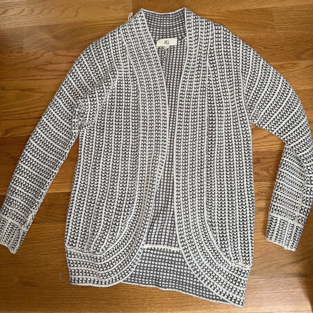 Super Comfy Gray & White Chunky Cardigan - Size Small (oversized)